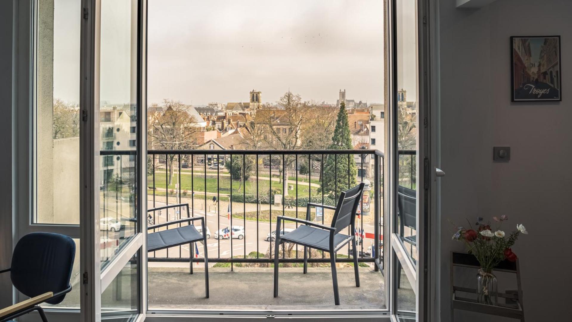 Апартаменты Le Balcon Troyen - Proche Hypercentre - 4 Pers. Труа Экстерьер фото